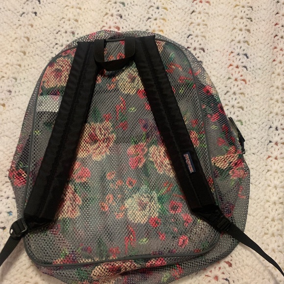 Jansport mesh backpack just in time for back to school kids - Picture 7 of 9